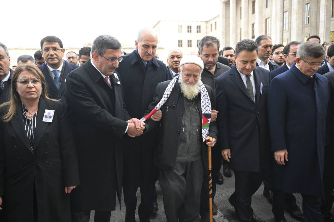 Hasan Bitmez için Meclis'te cenaze töreni. Babası Filistin atkısıyla uğurladı - Resim: 27